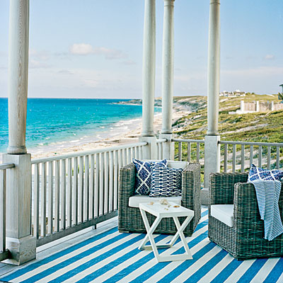 A beachy life: Beach house decor